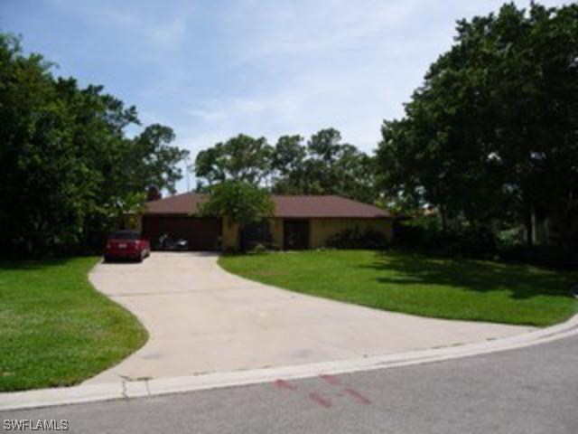 244 Sharwood Dr., Naples, FL