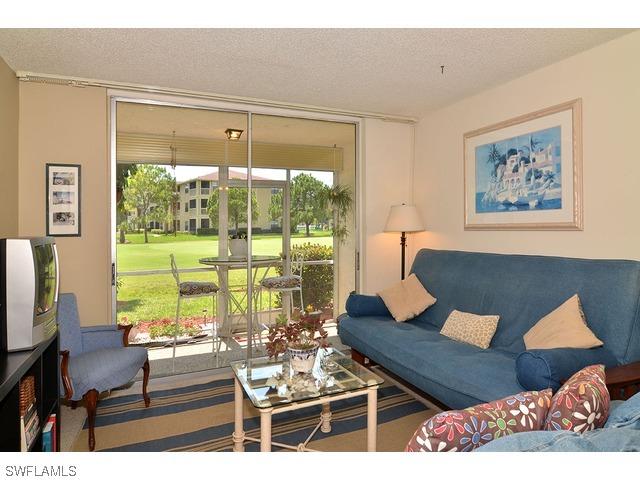 180 Turtle Lake Ct. #105, Naples, FL 34105