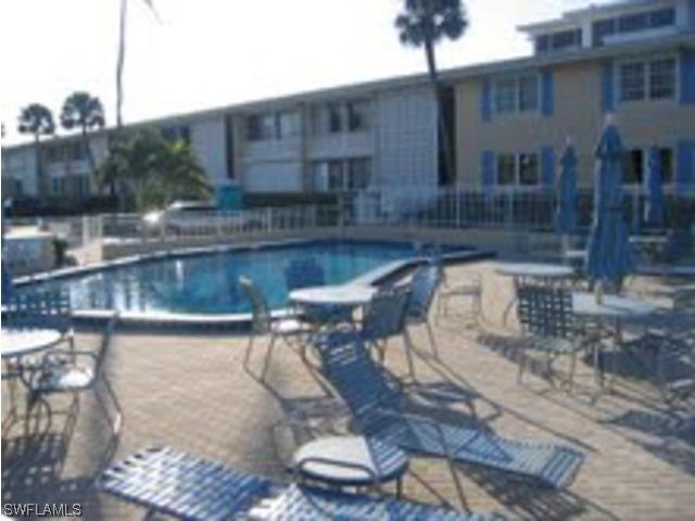 1065 Gulf Shore Blvd. #416, Naples, FL