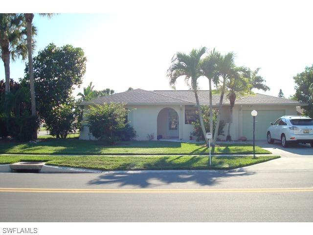 141 Marseille Dr., Naples, FL