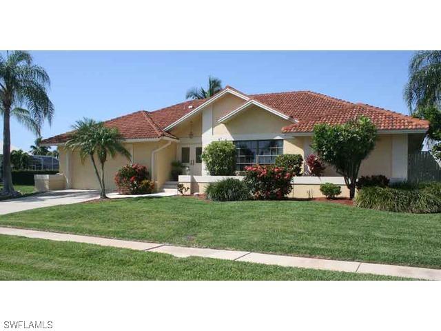 155 Hollyhock Ct., Marco Island, FL 34145