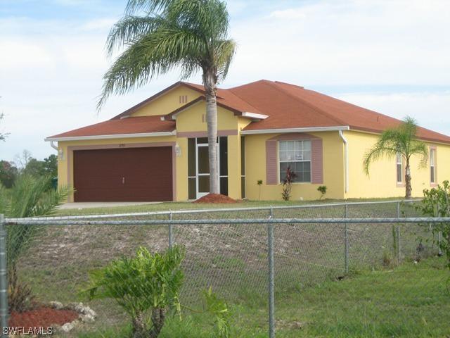 2785 43rd Ave., Naples, FL 34120