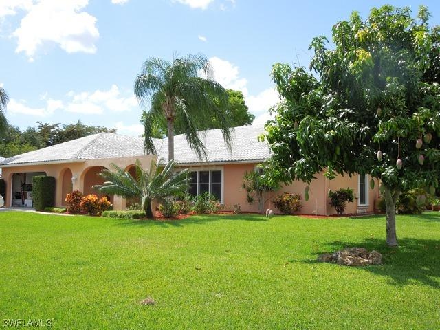 345 Nottingham Dr., Naples, FL 34109