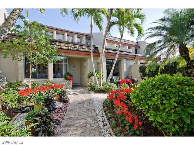 152 Bears Paw Tr. #52, Naples, FL