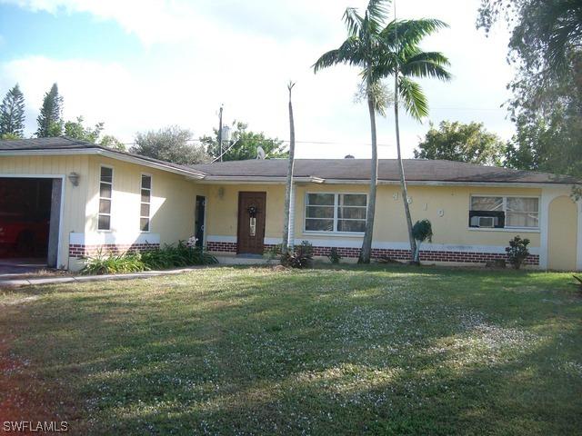 4610 22nd Pl., Naples, FL 34116