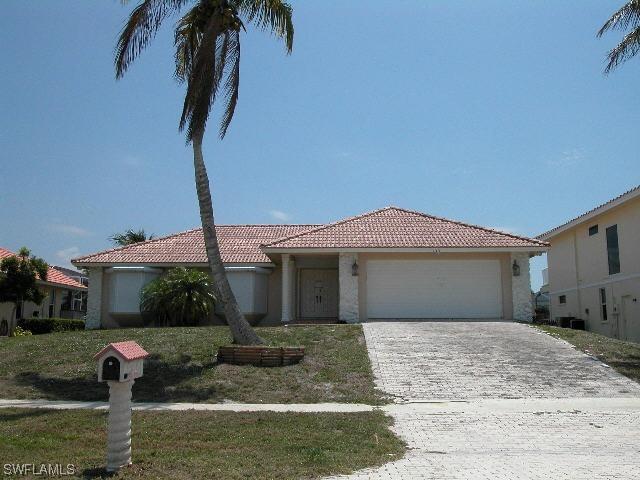 175 Leeward Ct., Marco Island, FL 34145
