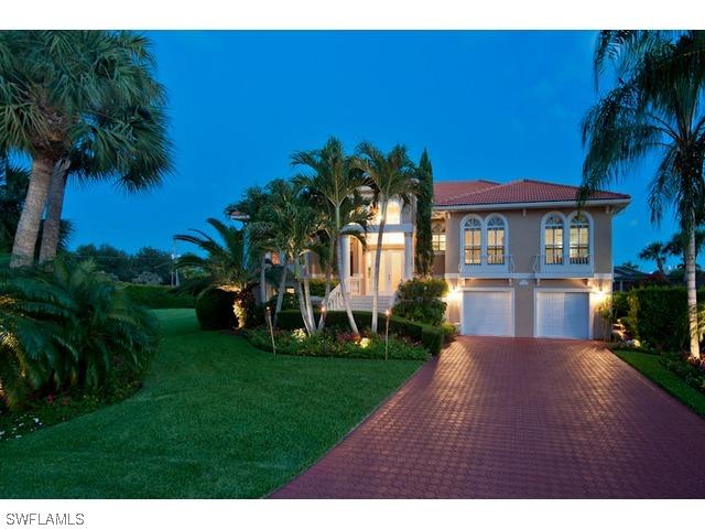 446 Bayside Ave., Naples, FL 34108