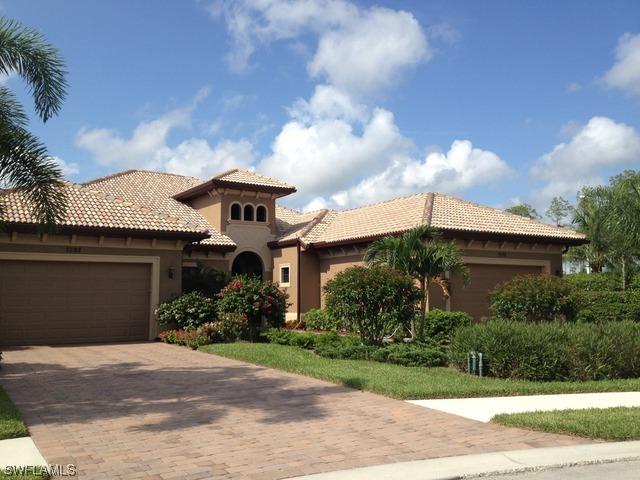 7598 Moorgate Point Way, Naples, FL 34113