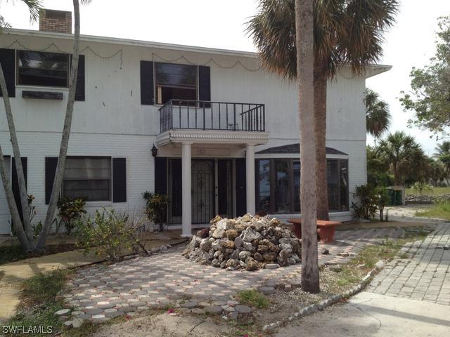 2631 Shoreview Dr., Naples, FL