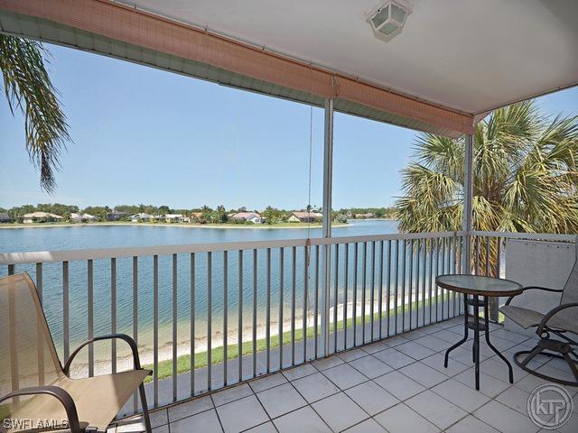 541 Windsor Sq. #202, Naples, FL 34104