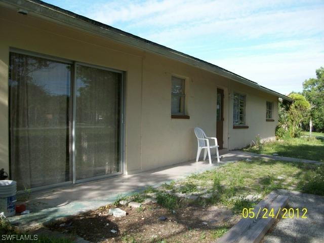 2950 White Blvd., Naples, FL 34117