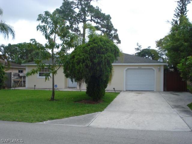 27051 Jackson Ave., Bonita Springs, FL
