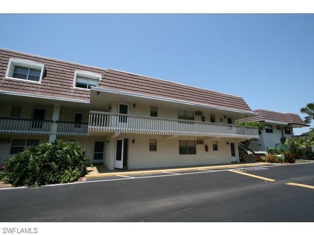 87 Collier Blvd. #J22, Marco Island, FL