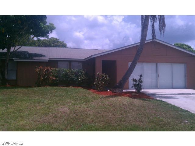 4801 22nd Ave., Naples, FL 34116