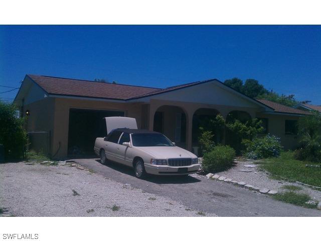 5418 19th Pl., Naples, FL 34116