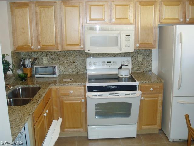 228 Fox Glen Dr. #3203, Naples, FL 34104