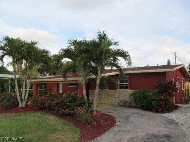 1096 29th Ave., Naples, FL 34103