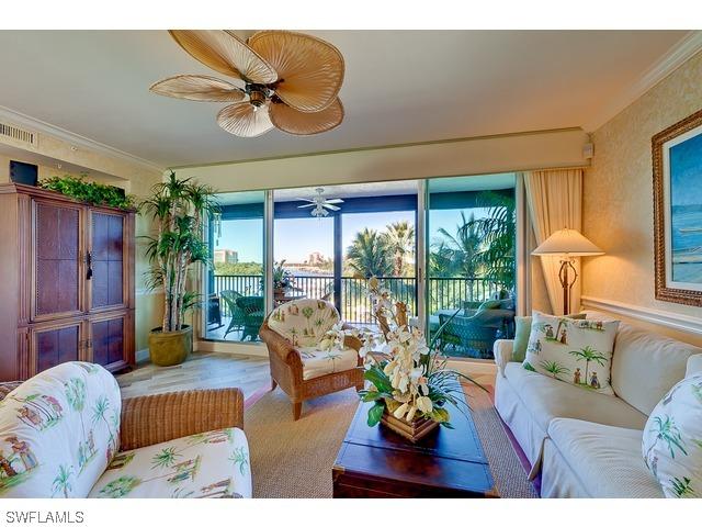 430 Cove Tower Dr. #302, Naples, FL 34110