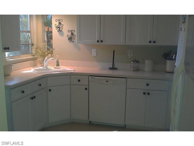 668 106th Ave., Naples, FL 34108