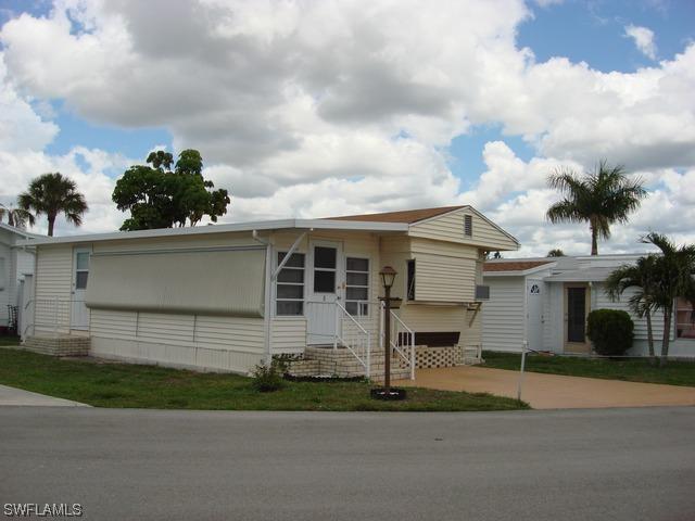 8 Pearl Dr., Naples, FL