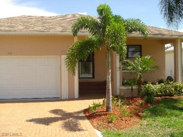 512 99th Ave., Naples, FL 34108