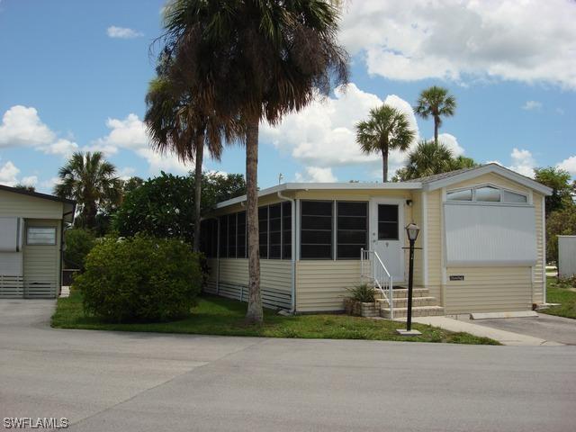 9 Pearl Dr., Naples, FL