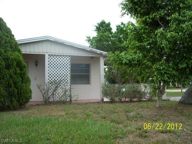 803 96th Ave., Naples, FL 34108