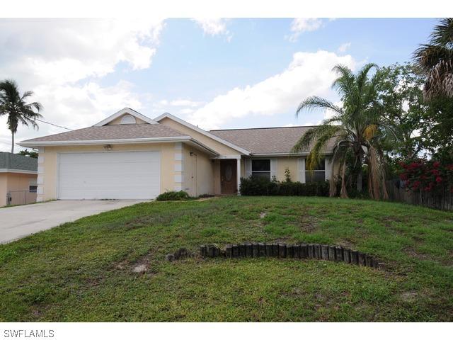 2759 Shoreview Dr., Naples, FL 34112