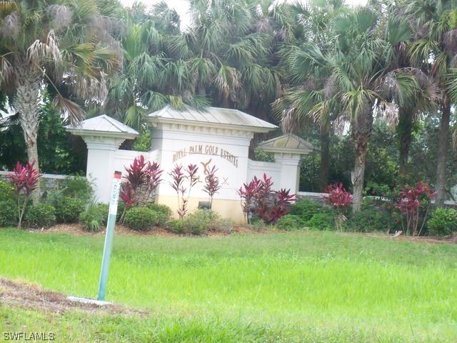 18012 Sand Trap Dr., Naples, FL 34114
