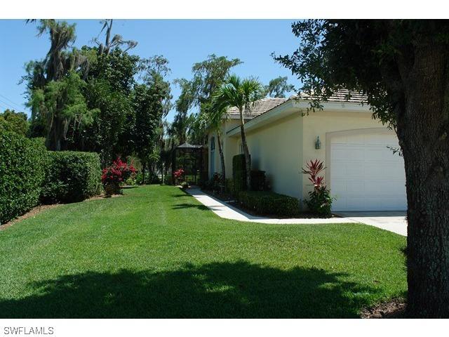 12756 Fox Ridge Dr., Bonita Springs, FL 34134