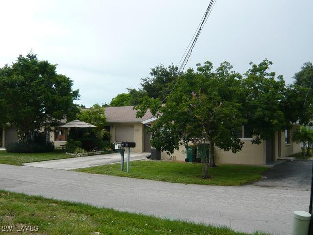 3229 Collee Ct., Naples, FL 34112