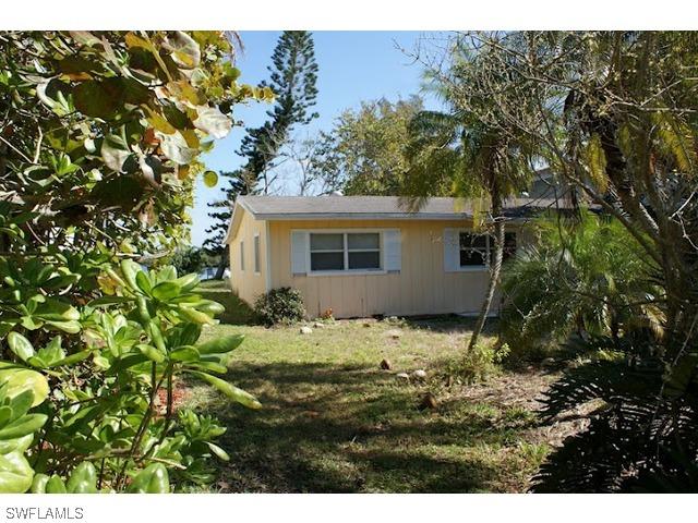 27711 Forester Dr., Bonita Springs, FL 34134