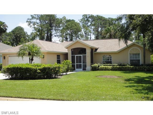 418 Dundee Ct., Naples, FL 34104