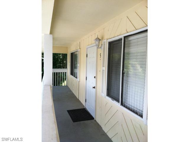 4633 Bayshore Dr. #M-5, Naples, FL 34112