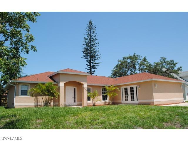 4543 Alhambra Cir., Naples, FL