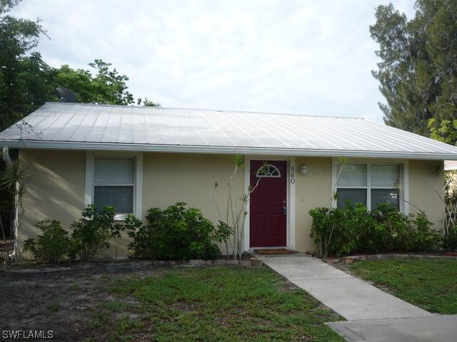 860 96th Ave., Naples, FL 34108