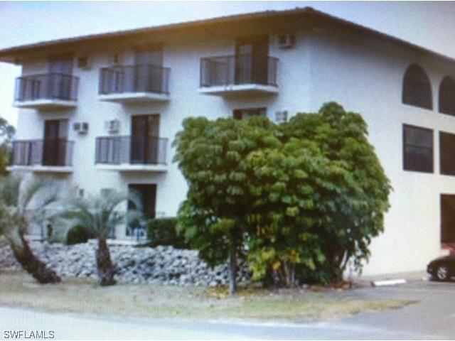 830 Wiggins Pass Rd. #12, Naples, FL 34110