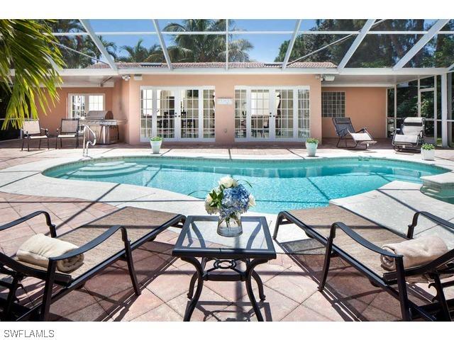 1800 Alamanda Dr., Naples, FL 34102