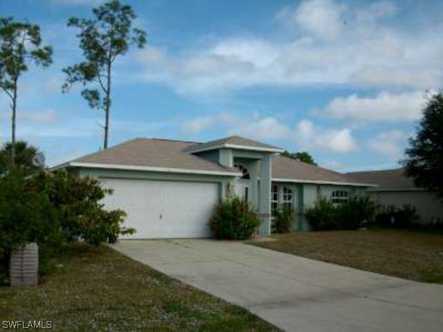 11621 Red Hibiscus Dr., Bonita Springs, FL 34135