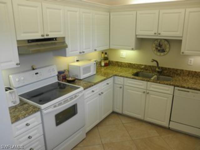 1240 Blue Point Ave. #B-16, Naples, FL