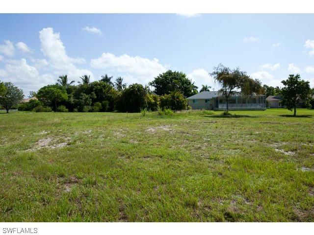 235 Sand Hill St., Marco Island, FL 34145