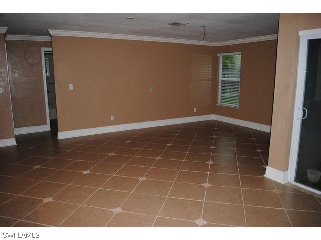 4009 1st Ct., Cape Coral, FL 33904