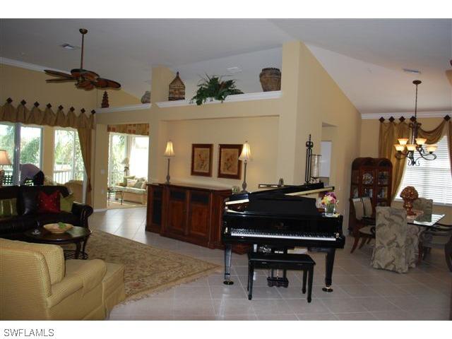 1600 Winding Oaks Way #203, Naples, FL 34109