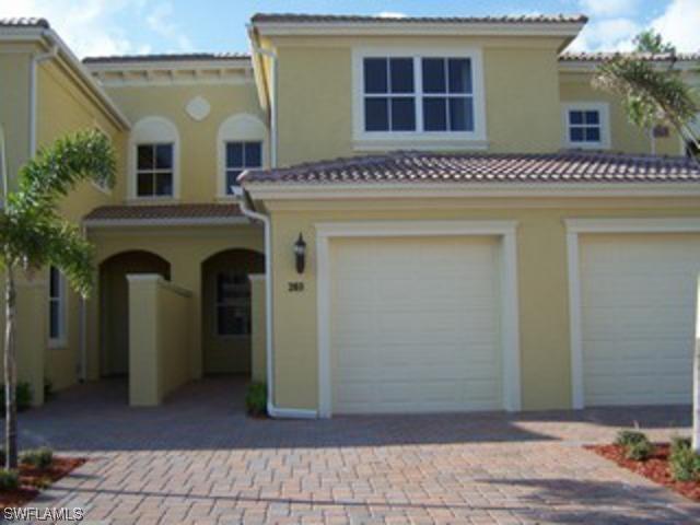 1405 Mariposa Cir. #202, Naples, FL 34105