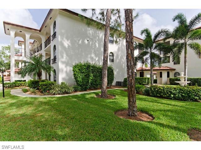 601 Augusta Blvd. #3, Naples, FL