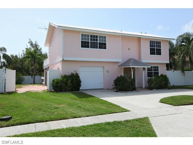 191 Bahama Ave., Marco Island, FL