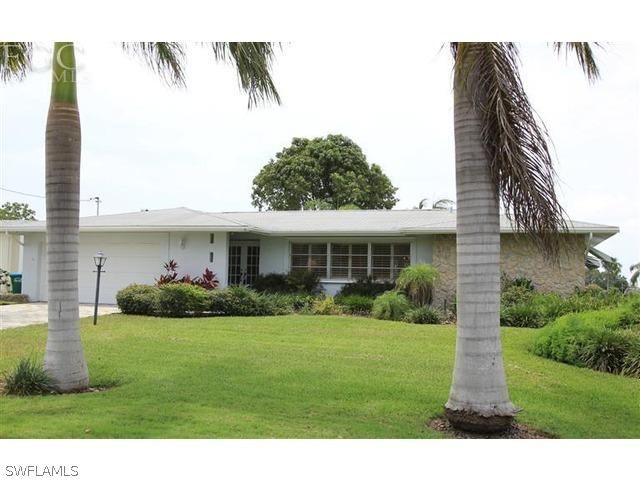 917 43rd Ter., Cape Coral, FL 33904