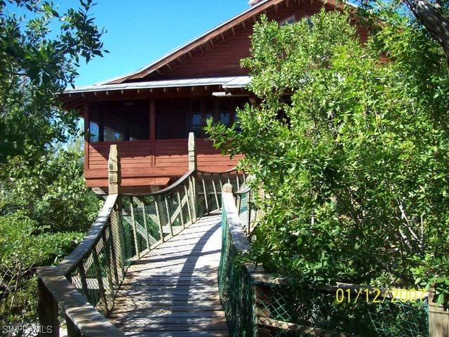 10671 Keewaydin, Naples, FL 34102