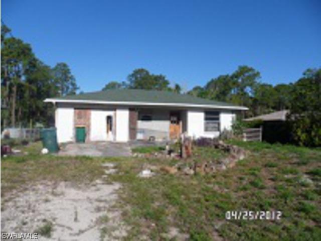 2075 17th St., Naples, FL 34117