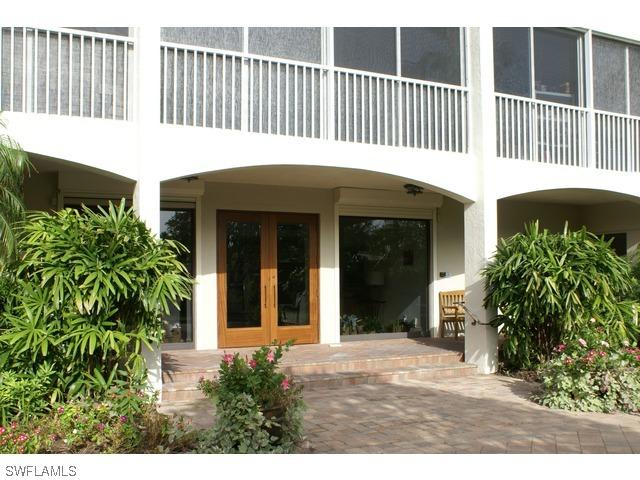 2750 Gulf Shore Blvd. #302, Naples, FL